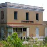 La vecchia stazione di Sannicandro di Bari, dismessa negli anni 90